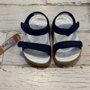 Native Navy and White Sandals NIB C5